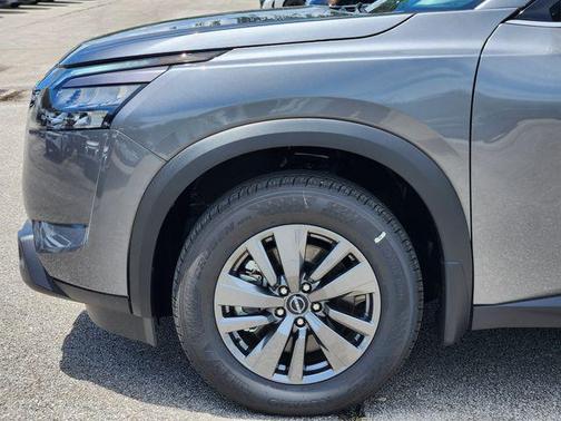 2025 Nissan Pathfinder SV FWD