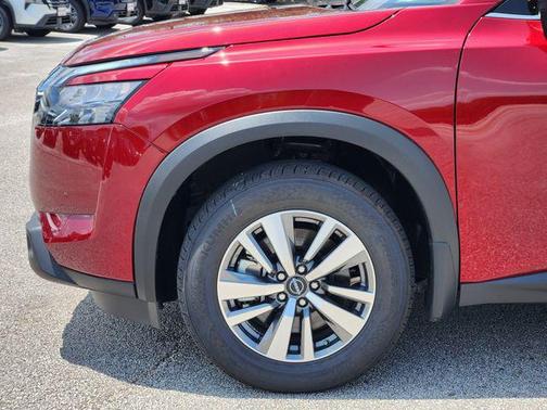 2025 Nissan Pathfinder SL FWD
