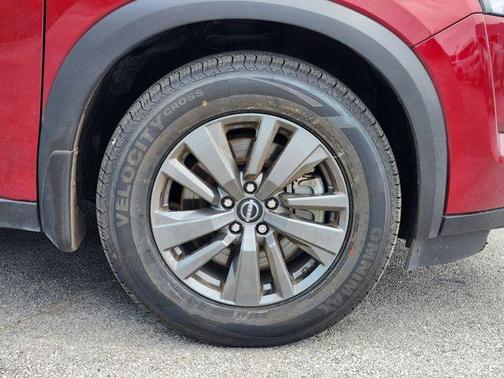 2023 Nissan Pathfinder SV FWD
