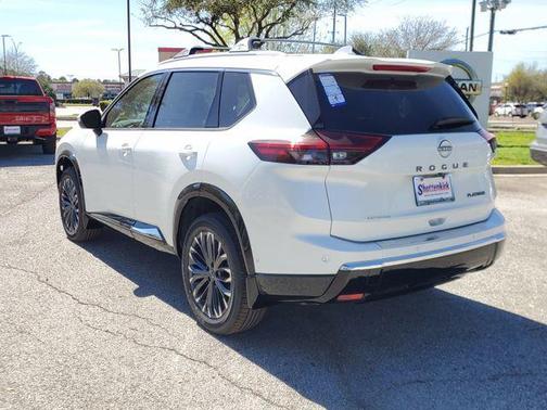 2025 Nissan Rogue Platinum