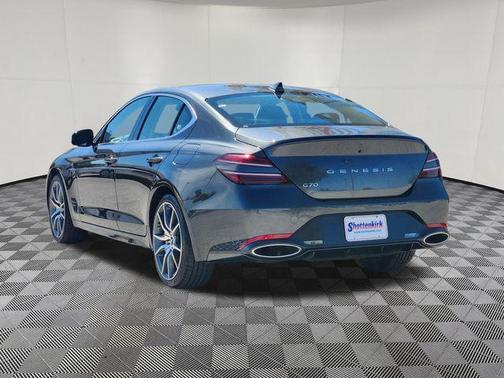 2025 Genesis G70 2.5T RWD