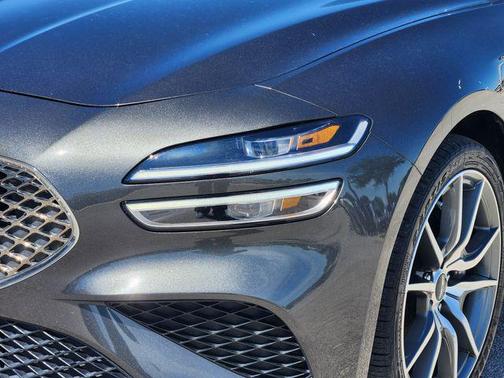 2025 Genesis G70 2.5T RWD