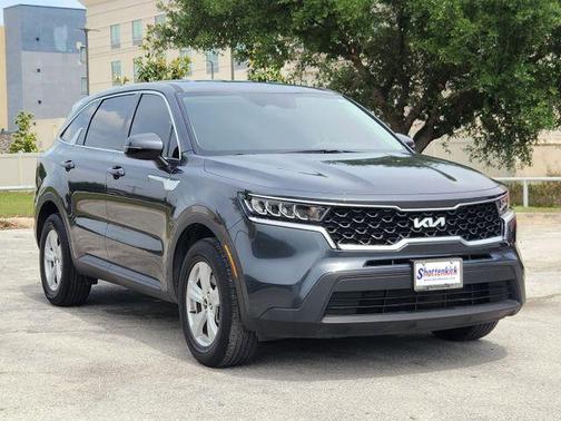 2023 Kia Sorento LX