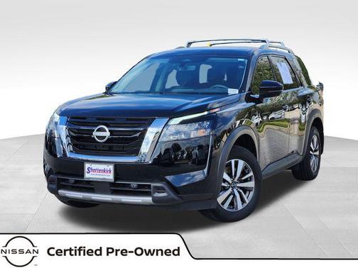 2025 Nissan Pathfinder SL FWD