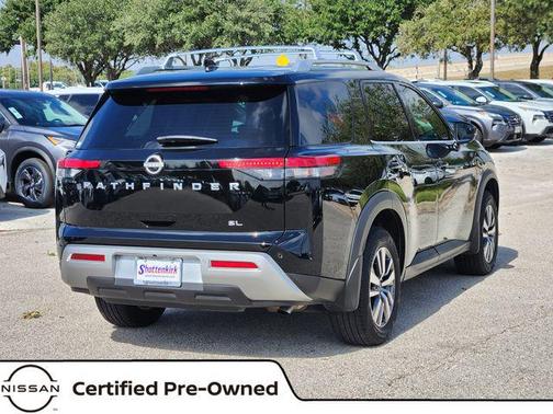 2025 Nissan Pathfinder SL FWD