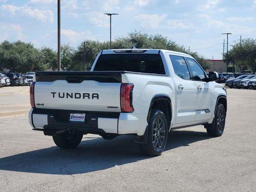 2025 Toyota Tundra Hybrid Platinum