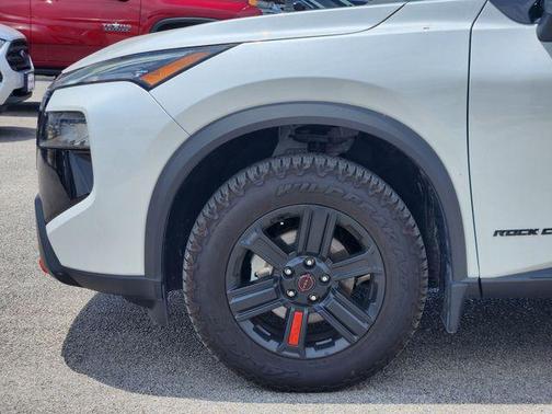 Everest White Pearl 2025 Nissan Rogue Rock Creek