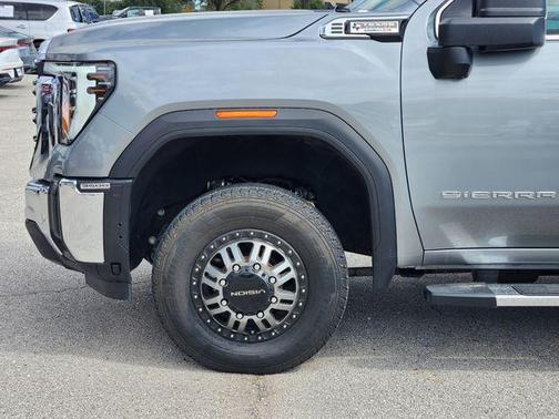 2024 GMC Sierra 3500 SLT
