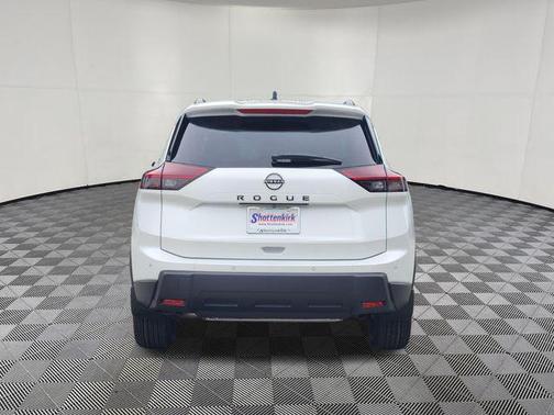 Everest White Pearl Tricoat 2026 Nissan Rogue Dark Armor
