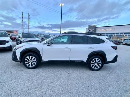 2023 Subaru Outback Premium