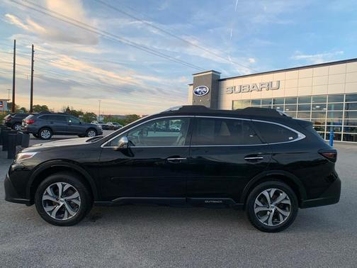 2020 Subaru Outback Touring