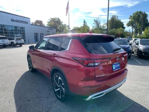 2024 Mitsubishi Outlander SE