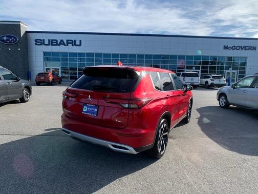 2024 Mitsubishi Outlander SE