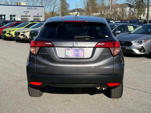 Modern Steel Metallic 2018 Honda HR-V EX