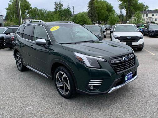 Cascade Green Silica 2023 Subaru Forester Touring