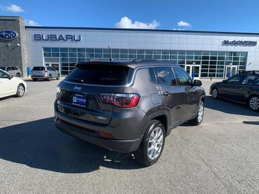 2023 Jeep Compass Latitude Lux