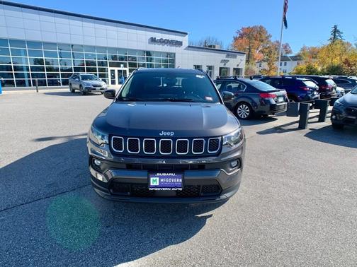 2023 Jeep Compass Latitude Lux