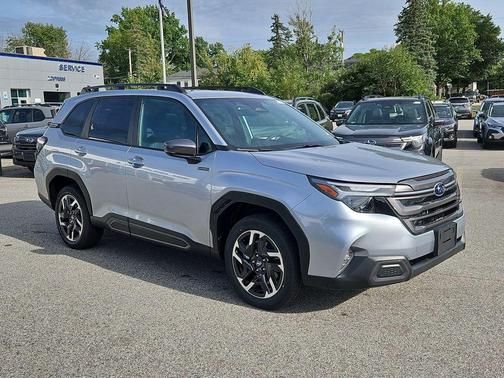 Ice Silver Metallic 2026 Subaru Forester Limited