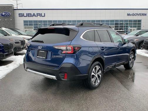 Abyss Blue Pearl 2022 Subaru Outback Limited