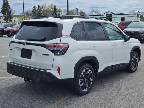 Crystal White Pearl 2026 Subaru Forester Premium