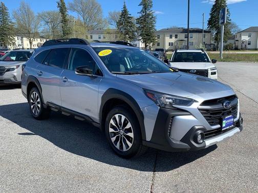 Ice Silver Metallic 2023 Subaru Outback Limited XT