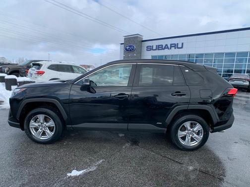 2024 Toyota RAV4 Hybrid XLE