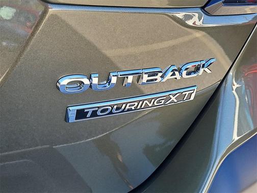 2025 Subaru Outback Touring XT