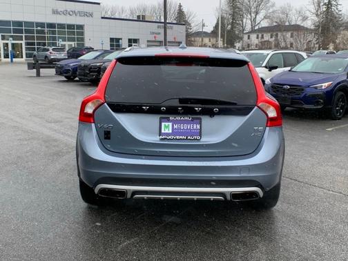 2018 Volvo V60 Cross Country T5