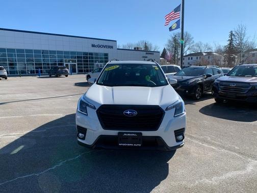 2023 Subaru Forester Premium