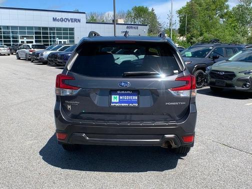 Magnetite Gray Metallic 2023 Subaru Forester Premium