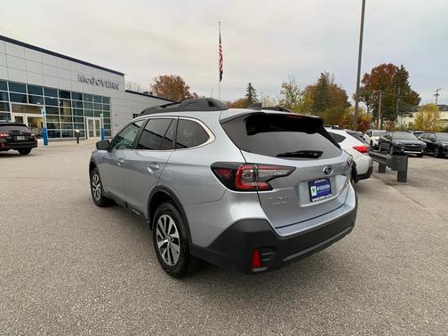 2022 Subaru Outback Premium