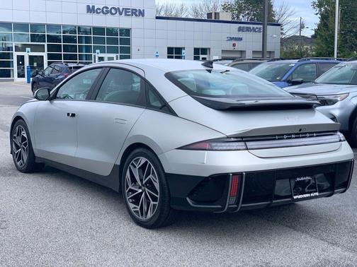 Gold 2024 Hyundai IONIQ 6 SEL