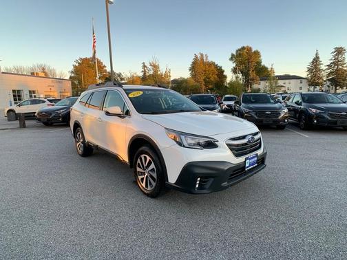 2022 Subaru Outback Premium