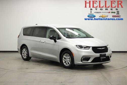 2024 Chrysler Pacifica Touring-L