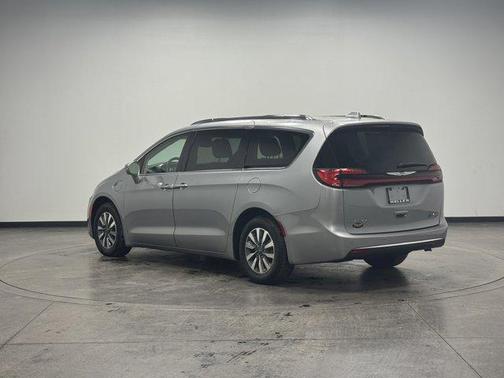 2021 Chrysler Pacifica Hybrid Touring L