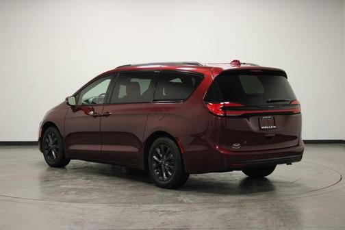 2021 Chrysler Pacifica Touring-L