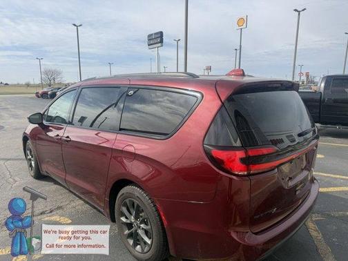 2021 Chrysler Pacifica Touring-L