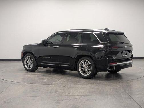 2023 Jeep Grand Cherokee Summit