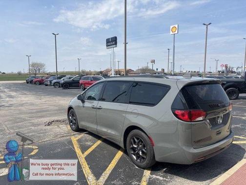 2020 Chrysler Pacifica Touring-L Plus