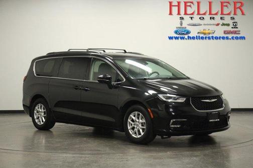 2022 Chrysler Pacifica Touring-L