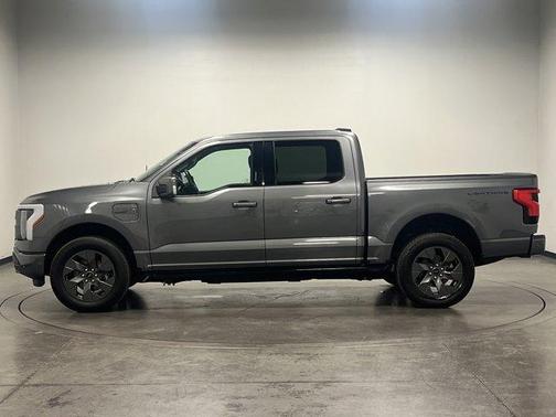 2023 Ford F-150 Lightning LARIAT