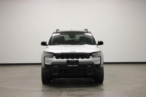 Silver Zynith Clearcoat 2026 Jeep Cherokee Overland