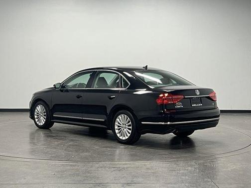 2016 Volkswagen Passat 1.8T SE