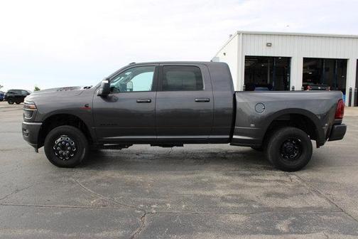 Granite Crystal Clearcoat Metallic 2025 RAM 3500 Laramie