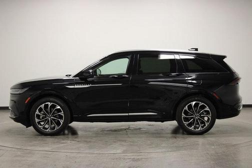 Black Metallic 2024 Lincoln Nautilus Reserve