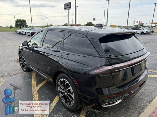 Black Metallic 2024 Lincoln Nautilus Reserve
