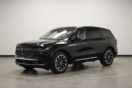 Black Metallic 2024 Lincoln Nautilus Reserve