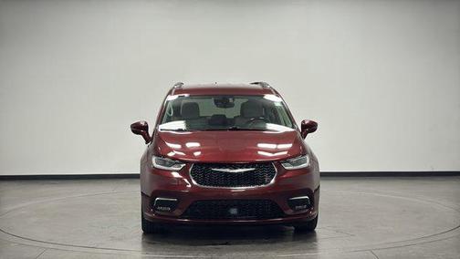 2021 Chrysler Pacifica Touring-L