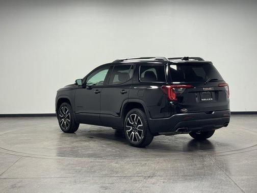 2021 GMC Acadia SLT
