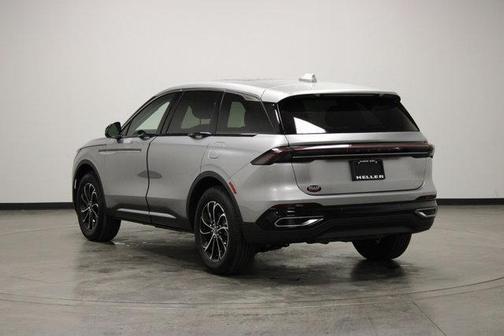 Radiance Metallic 2026 Lincoln Nautilus Premiere